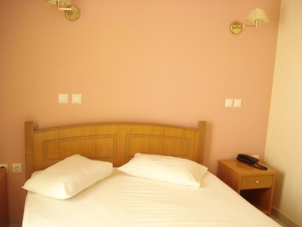 Cybele Guest Accommodation Athens Room photo